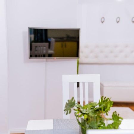 Eunice Apartament Oradea Luaran gambar