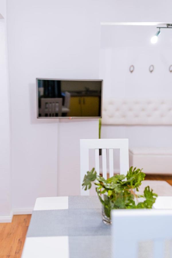 Eunice Apartament Oradea Luaran gambar