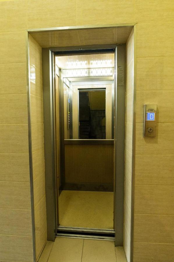 Eunice Apartament Oradea Luaran gambar